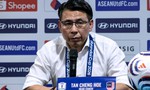 Thua 0-4 tuyển Việt Nam, HLV Malaysia than thở: "Nếu đủ quân, chúng tôi có thể đá ngang ngửa họ"
