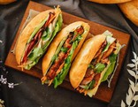 Ẩm thực Việt Nam bùng nổ trên đất Mỹ: Một món ăn 