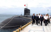 Tàu ngầm Hà Nội hoàn tất thử nghiệm ở Biển Đông, trở về Cam Ranh