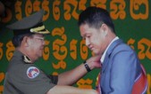 "Hai lúa" Việt chế tạo xe bọc thép, trung tướng Campuchia lên tiếng