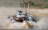 Đua xe tăng Quốc tế: T-72B Nga sẽ đè bẹp Type-96A Trung Quốc?