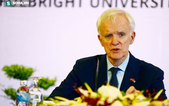 TS Vũ Thành Tự Anh: Fulbright VN là nỗ lực sám hối của Bob Kerrey