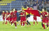 Tết đủ đầy của bóng đá Việt