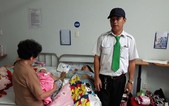 Hành trình của hai em bé chào đời trên taxi trong bão số 9