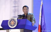 Sau vụ tàu cá nghi bị tàu TQ đâm chìm, TT Duterte vẫn gọi TQ là "bạn bè", tiếp tục cho đánh cá ở vùng biển Philippines