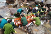 Sập cầu treo kinh hoàng tại Lai Châu