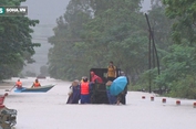 Lũ lụt khủng khiếp ở miền Trung