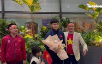 Bố trung vệ Hiểu Minh xúc động nói về chấn thương của con trai