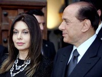 Y án 4 năm tù đối với cựu Thủ tướng Ý Berlusconi