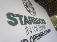 Đặng Lê Nguyên Vũ: Cà phê Starbucks không có gì ghê gớm cả!