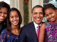 Tổng thống Obama 'dọa' gì khi con gái muốn đi xăm?