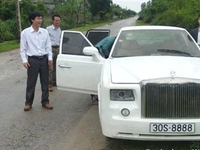 Rolls-Royce Phantom rồng đỉnh nhất Việt Nam trong mắt báo Tây