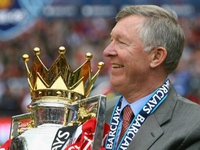 Bỏ qua Tottenham và Arsenal, Benitez muốn “đạp đổ” Man City