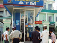 Hà Nội: Nhiều ATM đồng loạt gặp sự cố