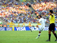 Italia vs Nhật Bản: Chiếc vé sớm đang chờ Pirlo