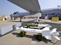 Nhật Bản mua UAV xịn nhất có trông được Trung Quốc?