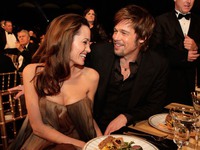 Angelina Jolie tự tin diện áo 2 dây dù đã cắt bỏ ngực