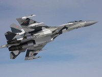 Xem 'bộ đôi' tiêm kích đỉnh cao MiG-35 và Su-35 của Nga nhào lộn