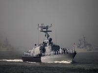 Trung Quốc đóng mới hơn 100 tàu chiến?