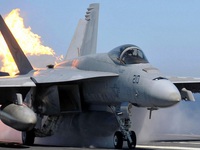 Chuyên gia Trung Quốc: J-31 sẽ làm F-35 Mỹ ế ẩm