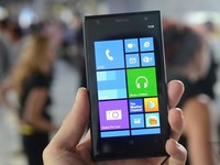  Phụ kiện biến Lumia 1020 thành máy bay không người lái