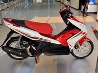 Honda hình phượng hoàng tung cánh vừa ra đã giảm giá