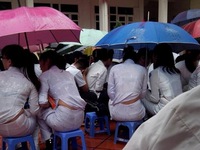 Chuỗi clip“sốt sình sịch” về con gái xuất hiện trong thời gian gần đây của teen Việt