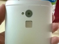 HTC One Max ra mắt ngày 17/10, giá 800 USD