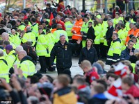 Hết chuyển nhượng, Arsenal lại lao vào cuộc chiến bảo vệ đội hình