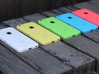 Hé lộ những bí mật đằng sau thiết kế vỏ nhựa của iPhone 5C