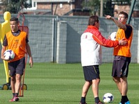 David Moyes cấm sao Man United “ăn vạ”
