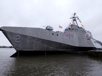 Xoay trục sang châu Á: Mỹ không cần tàu chiến đắt tiền