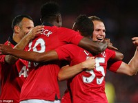  Van Persie gạ Fabregas đến Man United