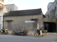 Cận cảnh căn nhà nhỏ 12m2 của mẹ ruột Lê Khanh, Lê Vân, Lê Vy