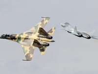 Nga triển khai 'cặp đôi hoàn hảo' Su-30SM và Su-35S tới sát Trung Quốc