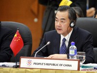 Biển Đông: Ngoại trưởng Philippines mời Ngoại trưởng Trung Quốc đến “gỡ bom”