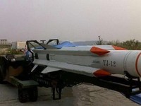 J-20 Trung Quốc mang tên lửa bí ẩn