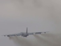 Anh hùng tiêu diệt 'pháo đài bay' B-52