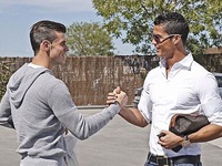 Gareth Bale giáp mặt "kình địch" Ronaldo trong buổi tập đầu tiên