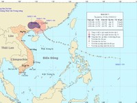 Lốc xoáy lớn chưa từng thấy, tốc mái hàng trăm căn nhà