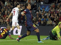 Giải cứu Barca, Leo Messi lại tái phát chấn thương