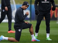  Vụ Rio Ferdinand: Vấn đề của một thế hệ cầu thủ Anh