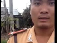 Nghệ An: Xe máy lao đầu vào xe tải, một người chết