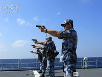 Báo Trung Quốc khoe sức mạnh của chiến đấu cơ vừa 'gãy cánh'