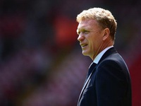 Mục tiêu đầu tiên của David Moyes, Benzema và 30 triệu bảng