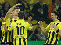 BẢN TIN TỐI 25/4: Đòi ra đi, Lewandowski khiến Dortmund choáng váng