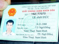 Quên tắt máy xe, bị hành hung gãy chân