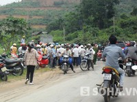 Ăn mặc bảnh bao, "cưỡi" SH, mang súng đi…ăn trộm