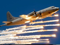 Trung Quốc tặng Y-12 để 'nịnh' Uruguay mua máy bay L-15 ế khách
