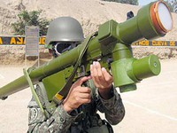 Quân nổi dậy Syria bắn xịt với tên lửa FN-6 Trung Quốc